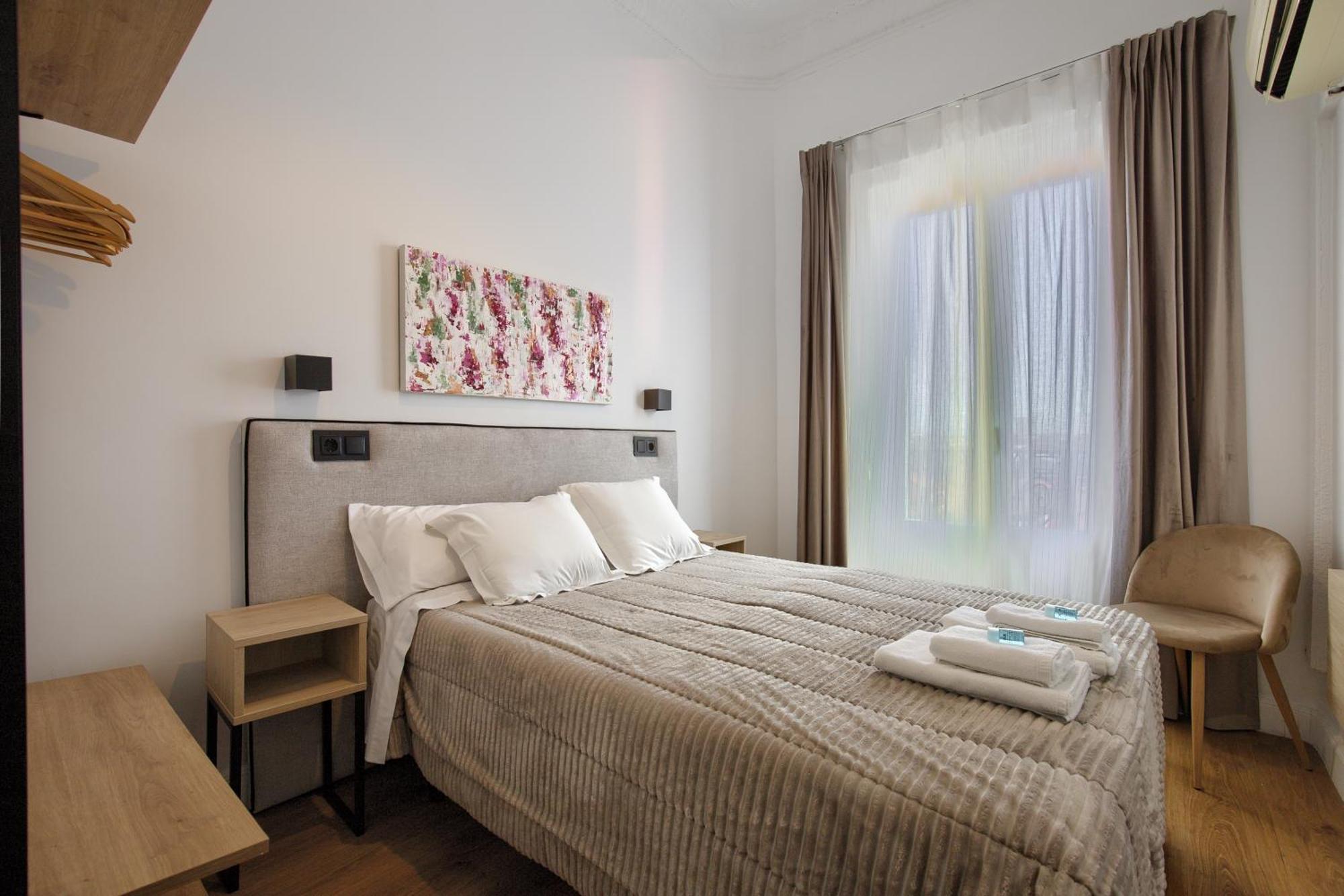 Hostal Besaya Madryt Zewnętrze zdjęcie