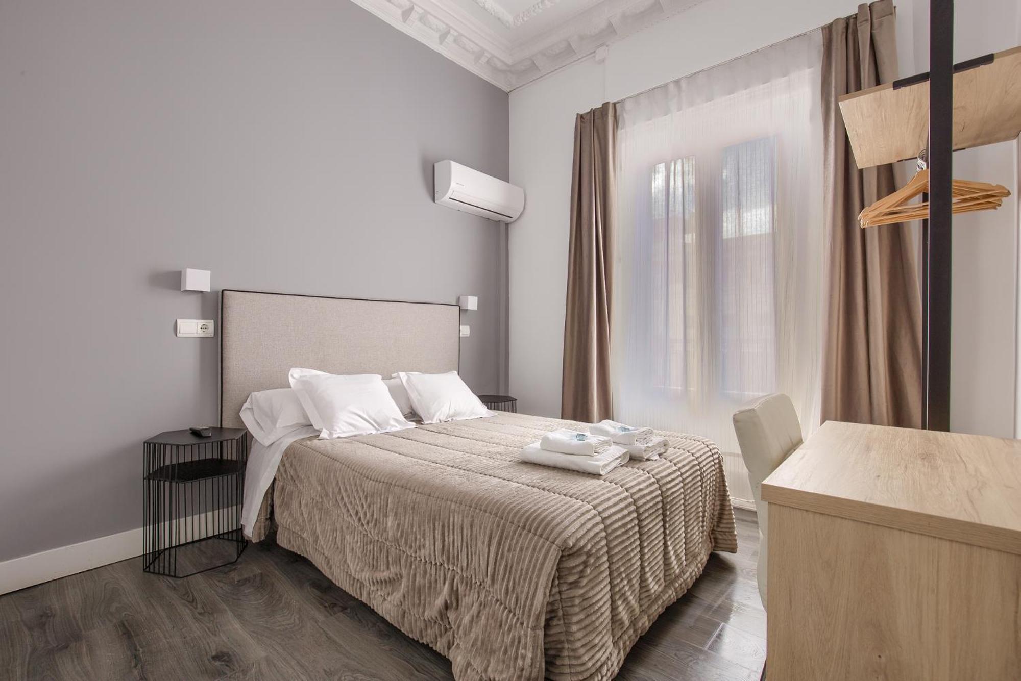 Hostal Besaya Madryt Zewnętrze zdjęcie