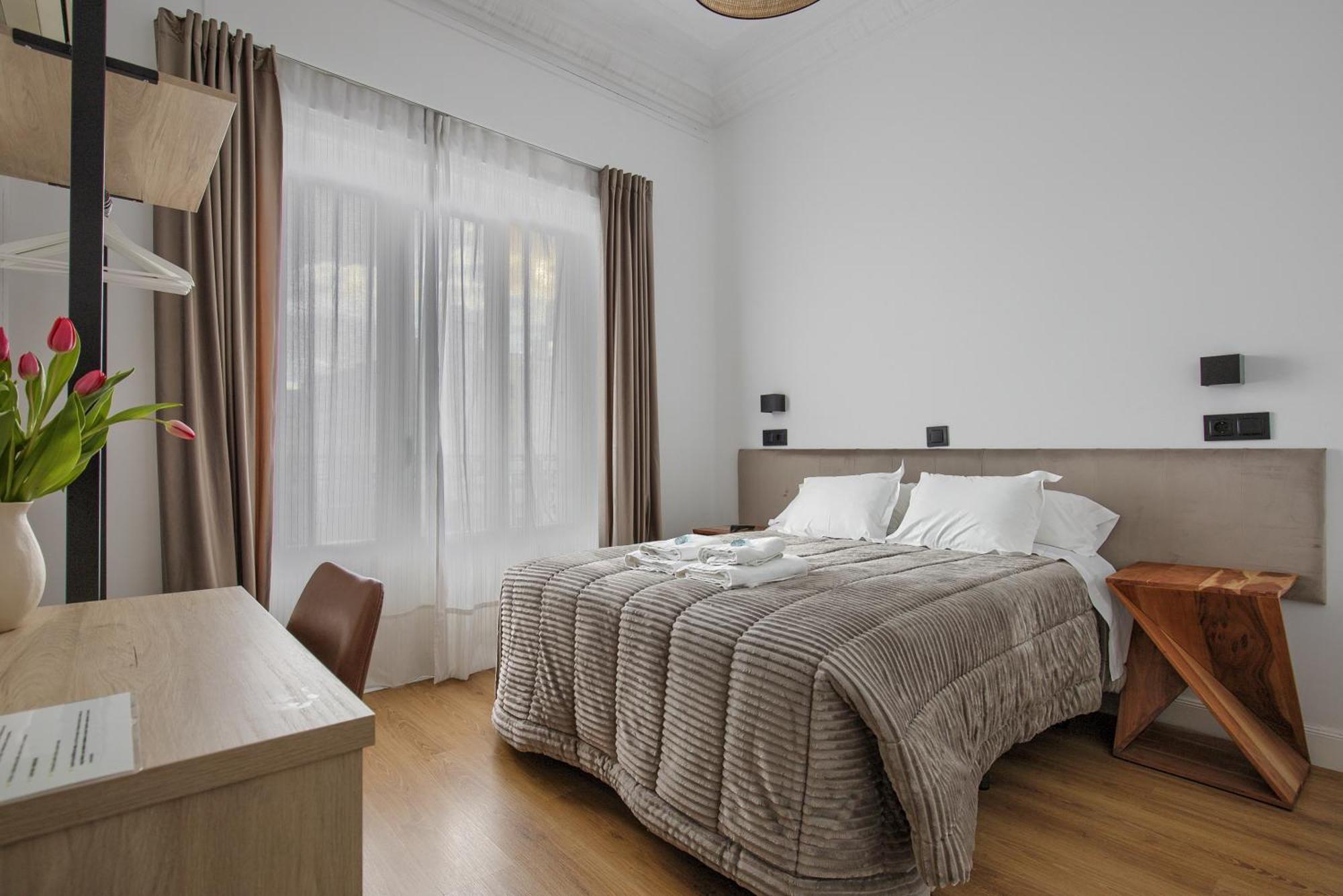 Hostal Besaya Madryt Zewnętrze zdjęcie