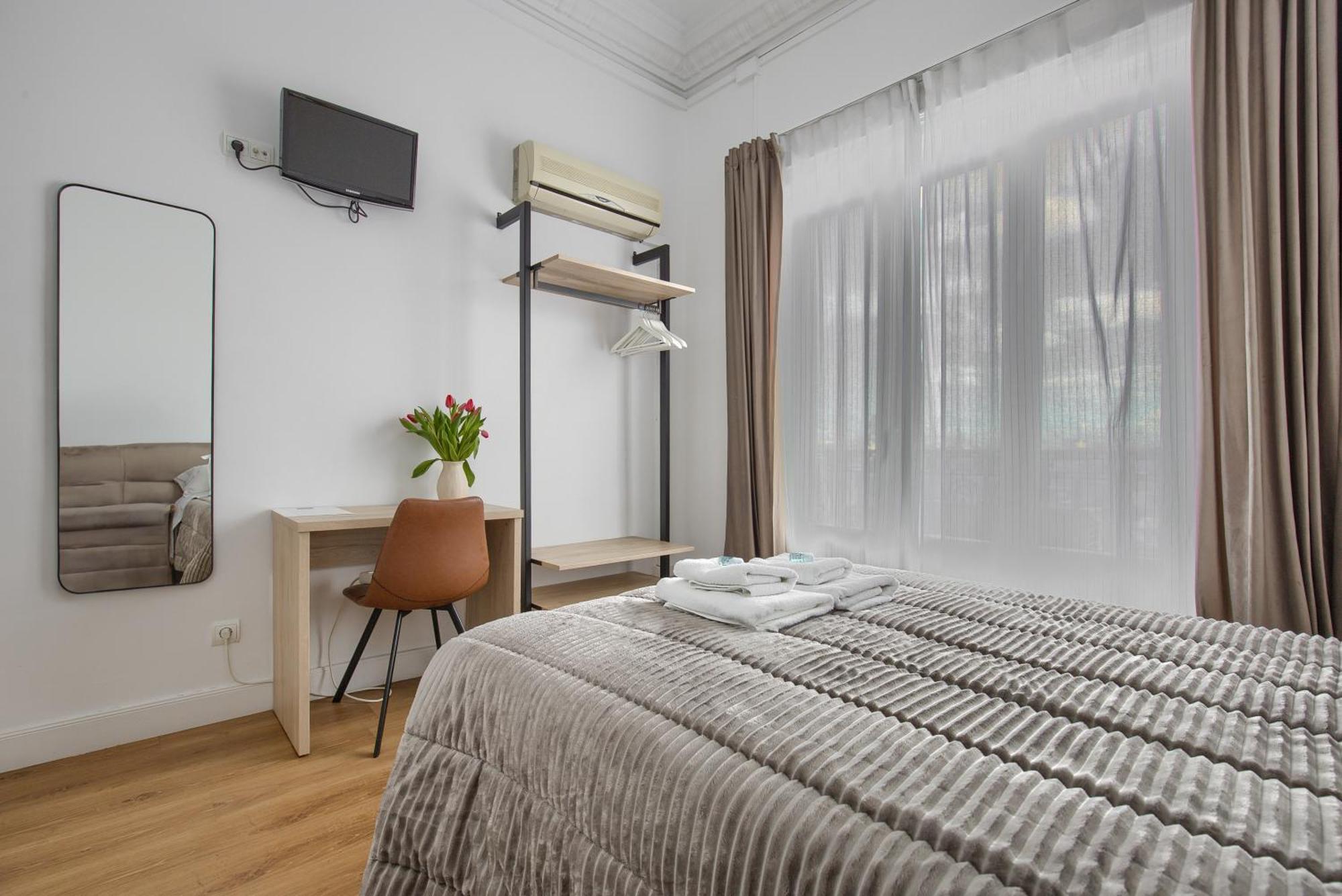 Hostal Besaya Madryt Zewnętrze zdjęcie