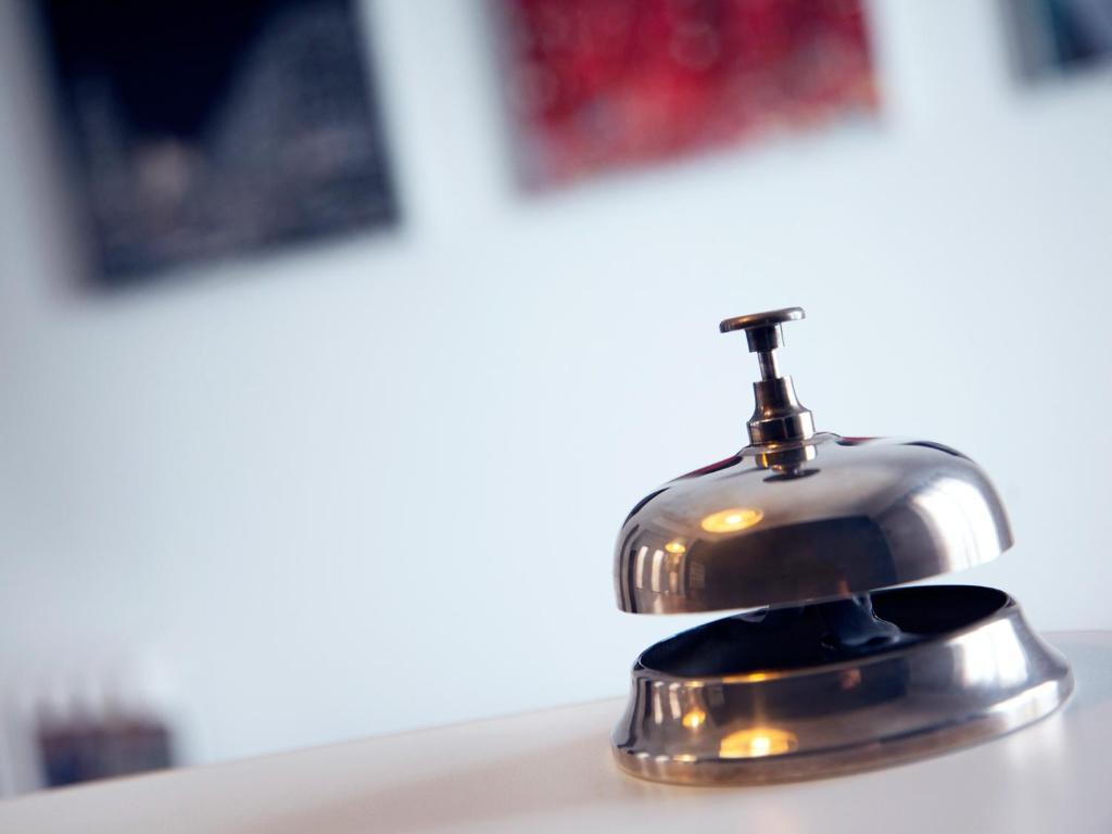 Hostal Besaya Madryt Zewnętrze zdjęcie