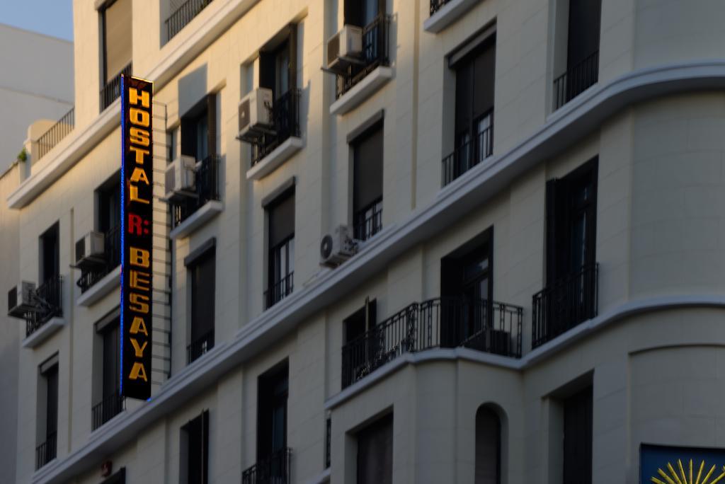 Hostal Besaya Madryt Zewnętrze zdjęcie